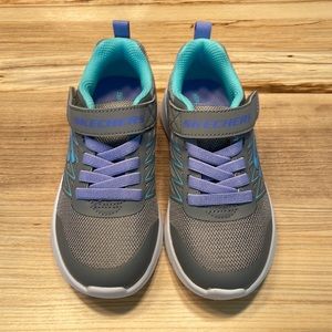Like new Skechers sneakers size 12